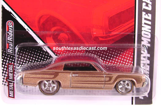 Hot Wheels 2012 Muscle Mania – Chevrolet Monte Carlo ’70 (Oro/Nero) Scala 1:64