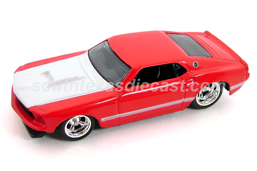 2009 Hot Wheels Larry's Garage Set (Toys 'R Us Exclusive) Red, w/White ...